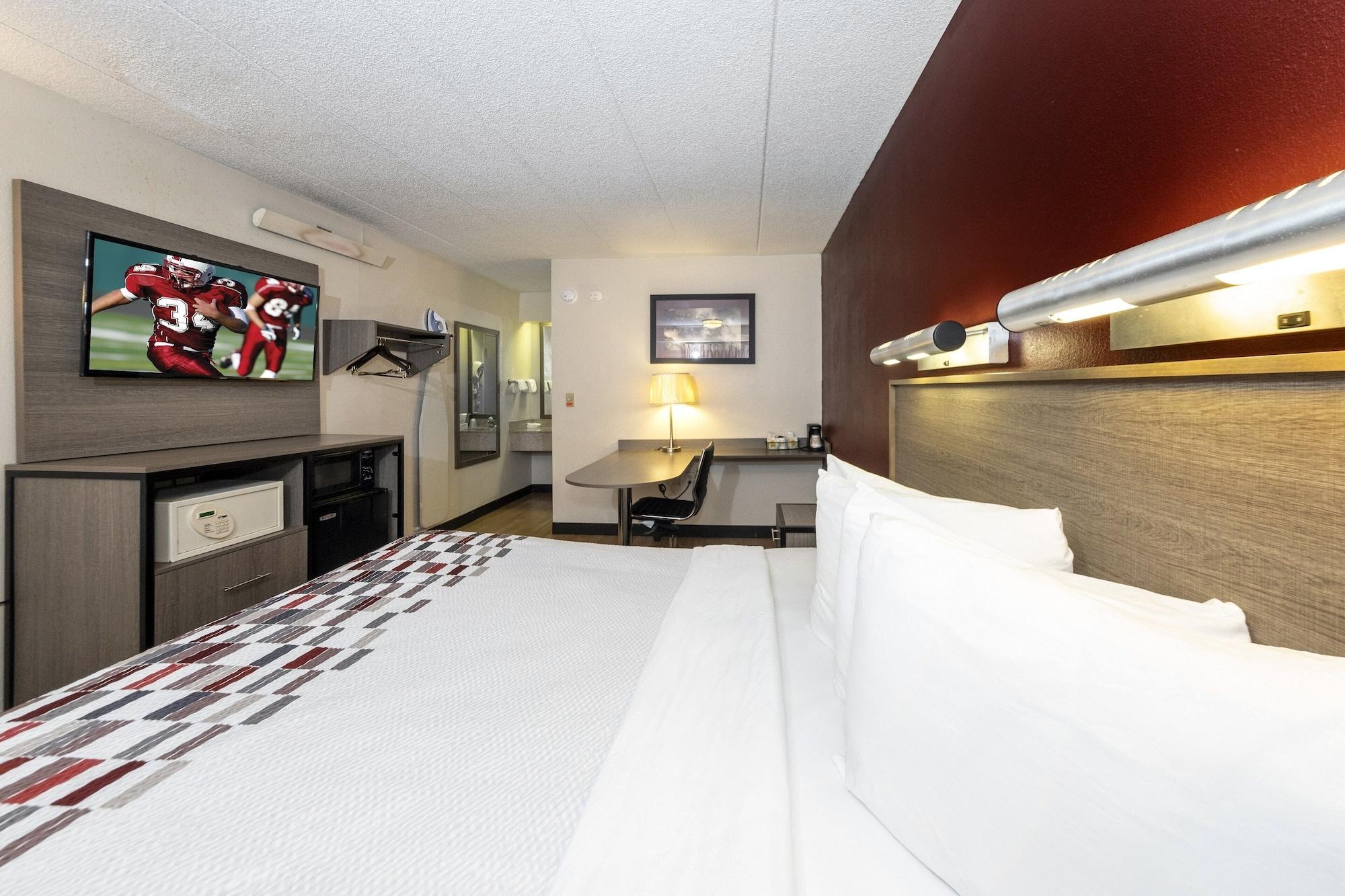 Red Roof Inn Эдисон Экстерьер фото