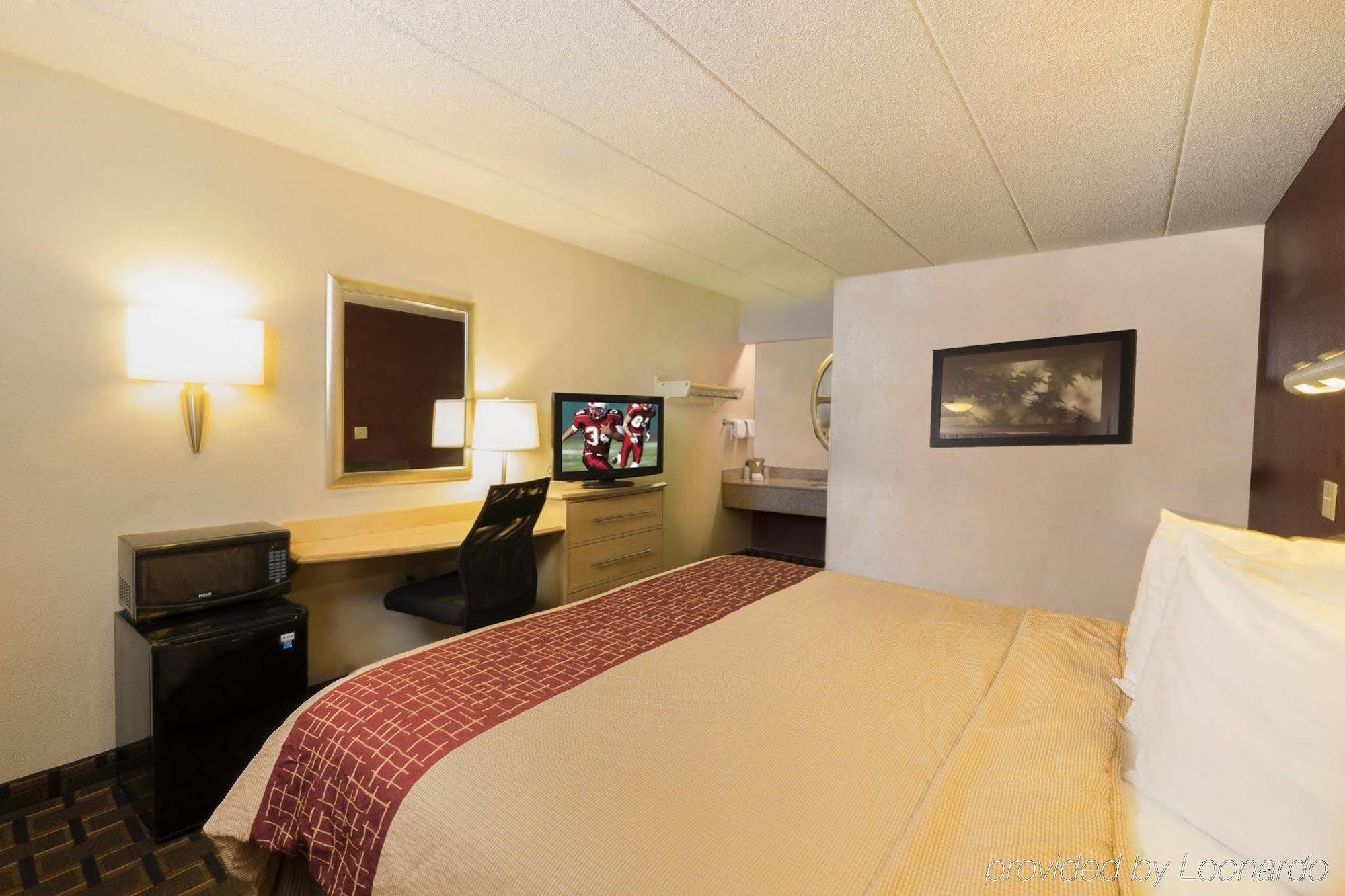 Red Roof Inn Эдисон Экстерьер фото