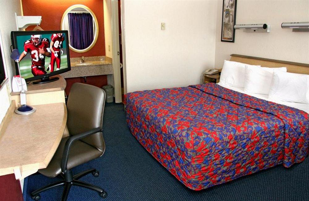 Red Roof Inn Эдисон Номер фото